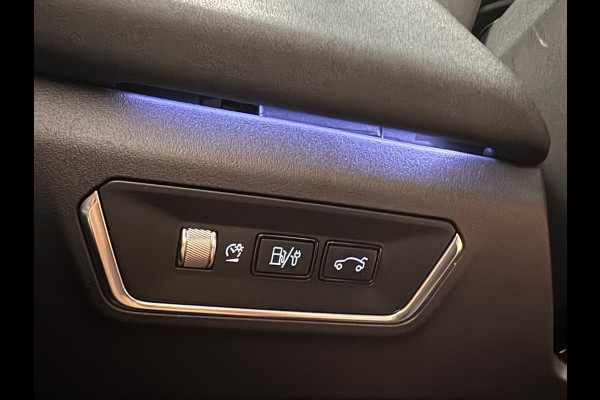 Lynk & Co 01 1.5 AUT. PLUG-IN HYBRIDE PANORAMADAK AIRCO CAMERA CRUISE PDC STOELVERWARMING APPLE CARPLAY