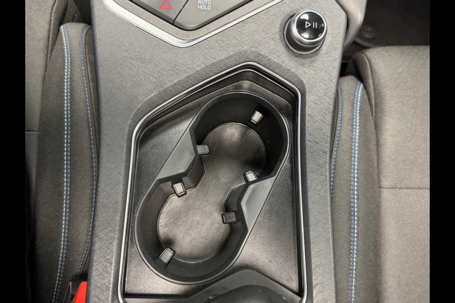 Lynk & Co 01 1.5 AUT. PLUG-IN HYBRIDE PANORAMADAK AIRCO CAMERA CRUISE PDC STOELVERWARMING APPLE CARPLAY