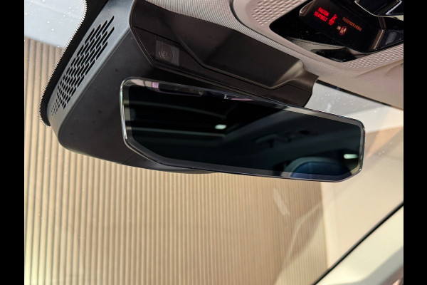 Lynk & Co 01 1.5 AUT. PLUG-IN HYBRIDE PANORAMADAK AIRCO CAMERA CRUISE PDC STOELVERWARMING APPLE CARPLAY