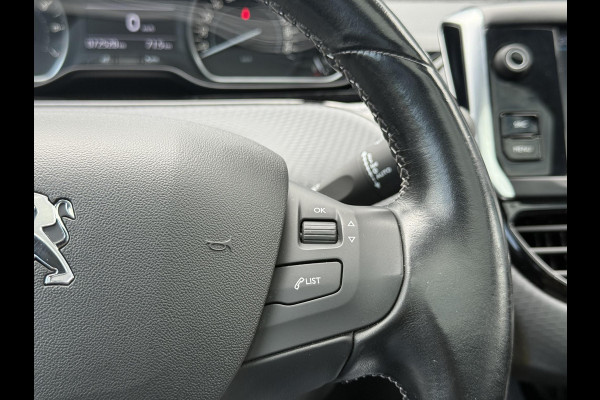 Peugeot 208 1.2 PureTech Allure Navi,Pano,Camera,Clima,Cruise,Apple Carplay,N.A.P,110pk,APK tot 09-2026
