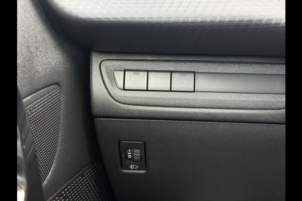 Peugeot 208 1.2 PureTech Allure Navi,Pano,Camera,Clima,Cruise,Apple Carplay,N.A.P,110pk,APK tot 09-2026