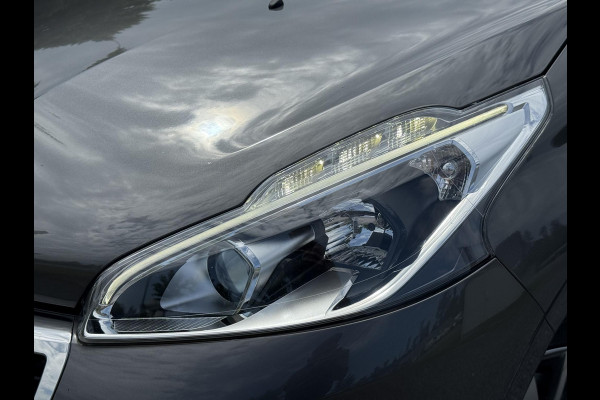 Peugeot 208 1.2 PureTech Allure Navi,Pano,Camera,Clima,Cruise,Apple Carplay,N.A.P,110pk,APK tot 09-2026