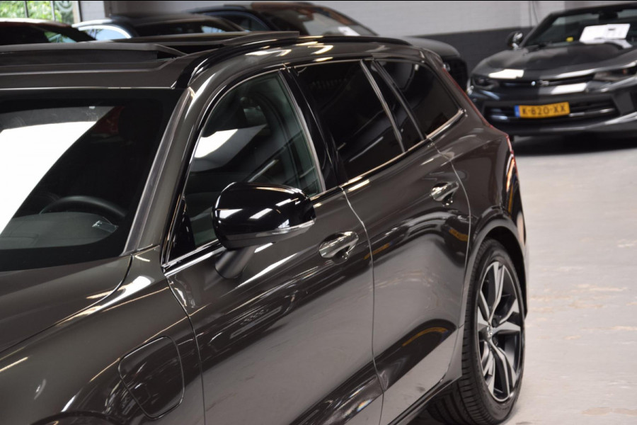 Volvo V60 2.0 T6 Recharge AWD Navi|Panoramadak|Dealer onderhouden|342pk!!|ACC|Stuurverwarming