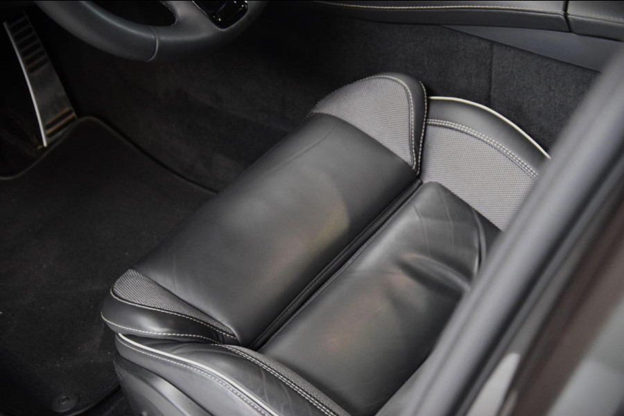 Volvo V60 2.0 T6 Recharge AWD Navi|Panoramadak|Dealer onderhouden|342pk!!|ACC|Stuurverwarming