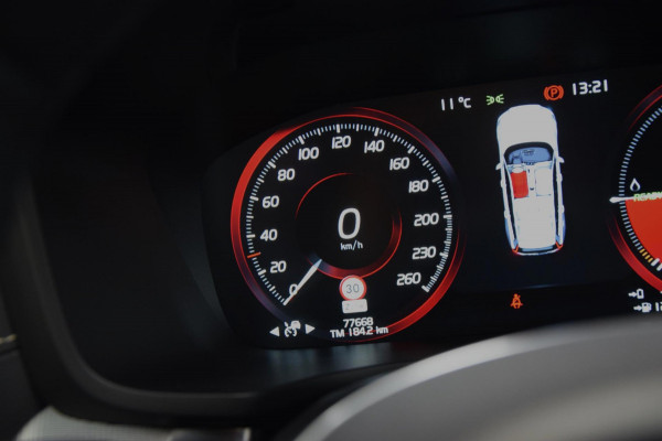 Volvo V60 2.0 T6 Recharge AWD Navi|Panoramadak|Dealer onderhouden|342pk!!|ACC|Stuurverwarming