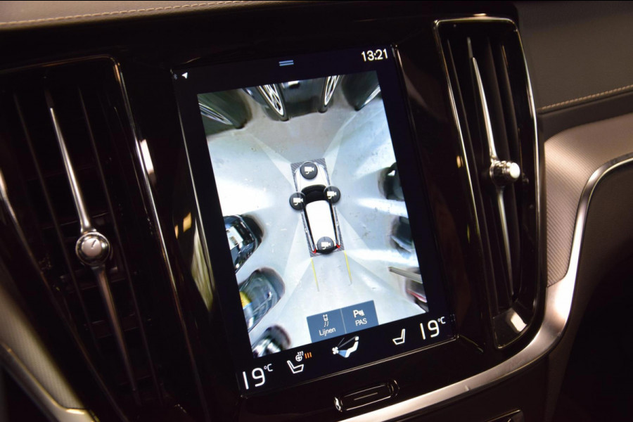 Volvo V60 2.0 T6 Recharge AWD Navi|Panoramadak|Dealer onderhouden|342pk!!|ACC|Stuurverwarming