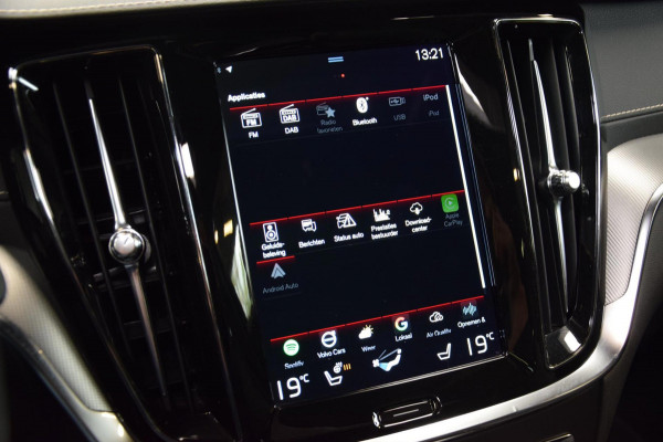 Volvo V60 2.0 T6 Recharge AWD Navi|Panoramadak|Dealer onderhouden|342pk!!|ACC|Stuurverwarming