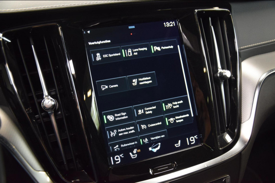 Volvo V60 2.0 T6 Recharge AWD Navi|Panoramadak|Dealer onderhouden|342pk!!|ACC|Stuurverwarming
