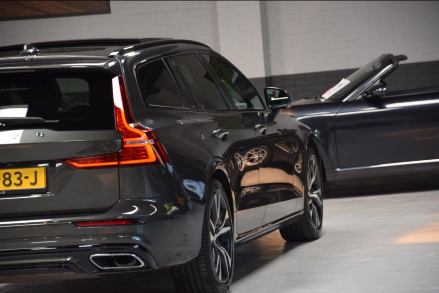 Volvo V60 2.0 T6 Recharge AWD Navi|Panoramadak|Dealer onderhouden|342pk!!|ACC|Stuurverwarming