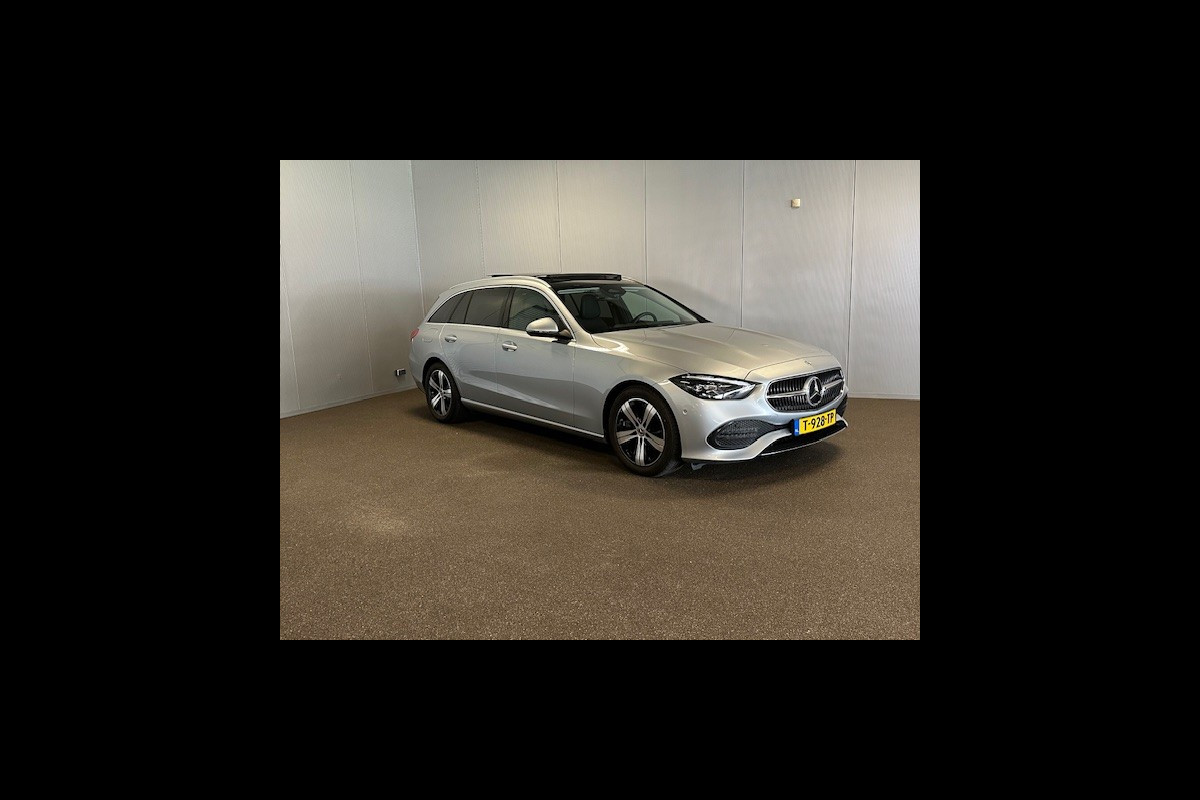 Mercedes-Benz C-Klasse Estate 220D AVANTGARDE-PANORAMADAK-TREKHAAK-SFEER-CAMERA-COMPLEET Mercedes-Benz C-Klasse Estate 220D AVANTGARDE-PANORAMADAK-TREKHAAK-SFEER-CAMERA-COMPLEET