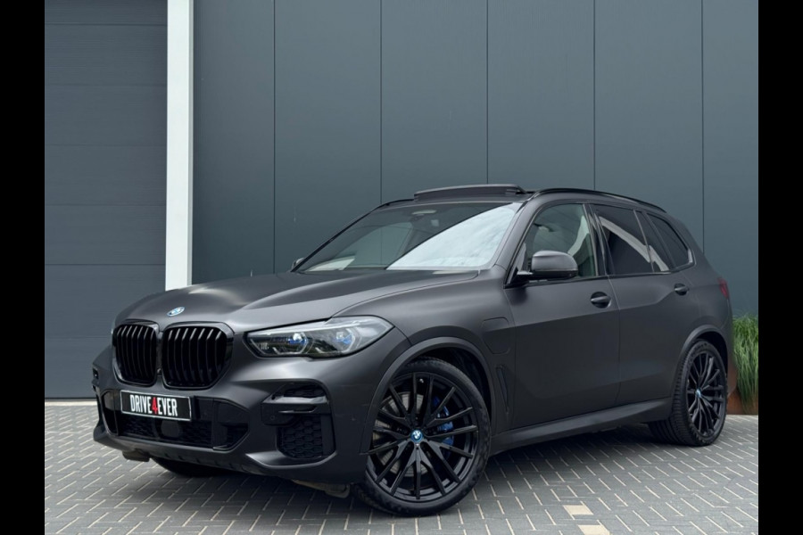 BMW X5 xDrive45e M PACK 395pk PANO ECC 360 CAMERA LEDER SPORTVELGEN