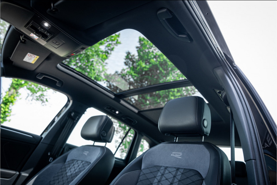 Volkswagen Tiguan 1.4 TSI eHybrid R-Line Business+ - Panodak - Trekhaak - Camera