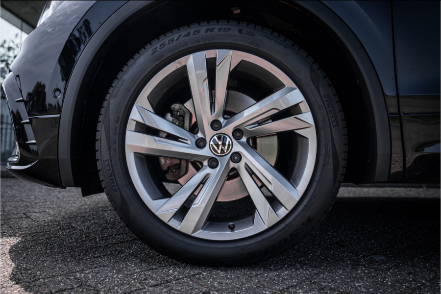 Volkswagen Tiguan 1.4 TSI eHybrid R-Line Business+ - Panodak - Trekhaak - Camera
