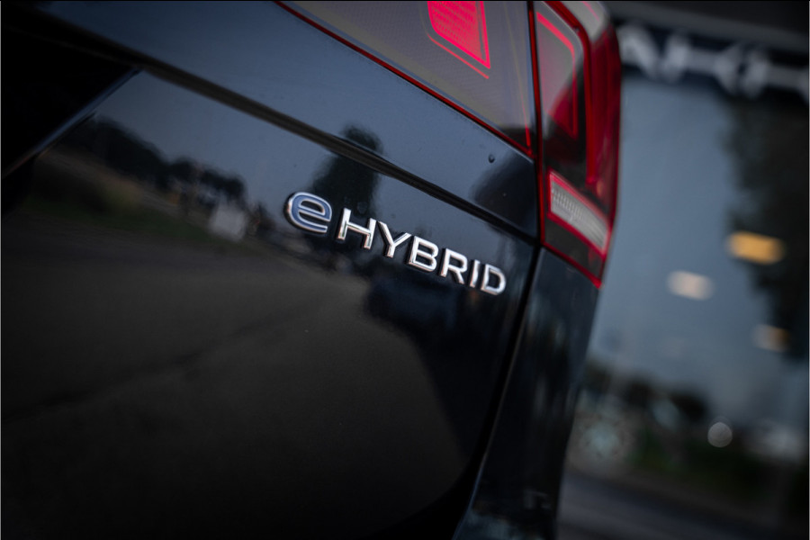 Volkswagen Tiguan 1.4 TSI eHybrid R-Line Business+ - Panodak - Trekhaak - Camera