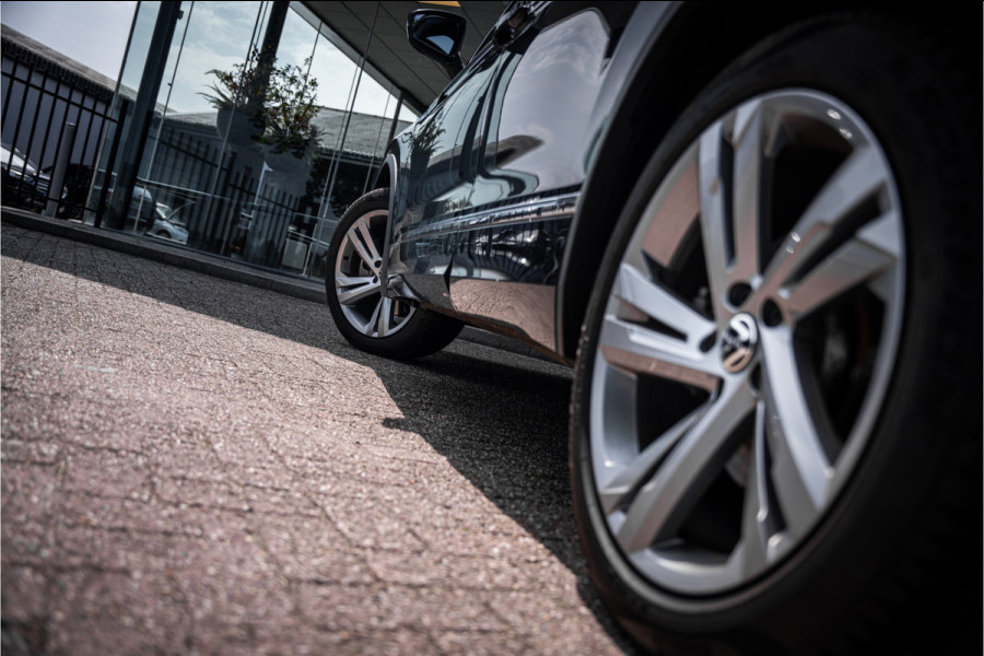 Volkswagen Tiguan 1.4 TSI eHybrid R-Line Business+ - Panodak - Trekhaak - Camera