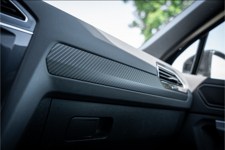 Volkswagen Tiguan 1.4 TSI eHybrid R-Line Business+ - Panodak - Trekhaak - Camera
