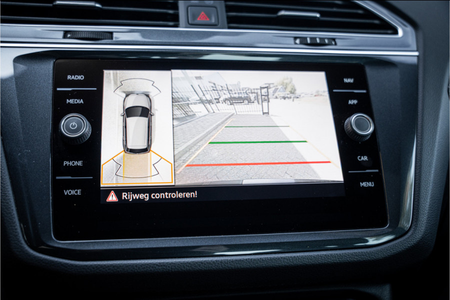 Volkswagen Tiguan 1.4 TSI eHybrid R-Line Business+ - Panodak - Trekhaak - Camera