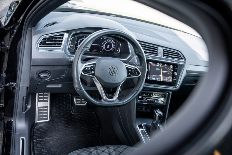 Volkswagen Tiguan 1.4 TSI eHybrid R-Line Business+ - Panodak - Trekhaak - Camera