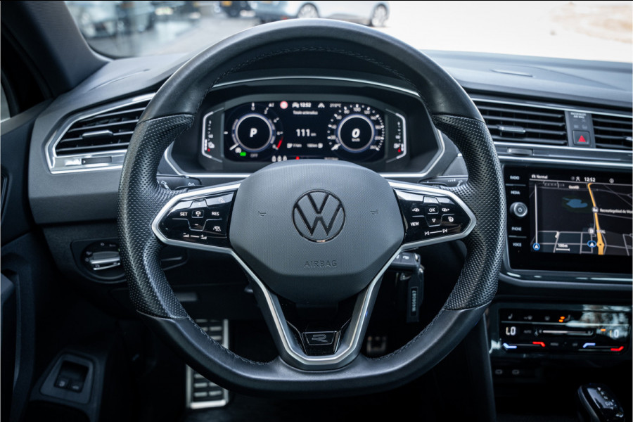 Volkswagen Tiguan 1.4 TSI eHybrid R-Line Business+ - Panodak - Trekhaak - Camera