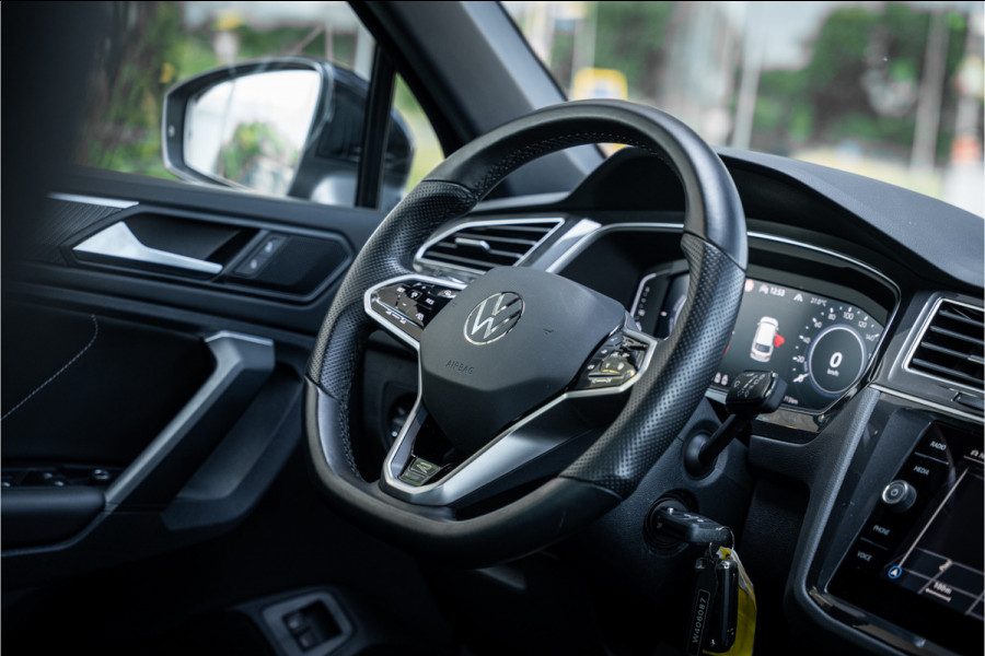 Volkswagen Tiguan 1.4 TSI eHybrid R-Line Business+ - Panodak - Trekhaak - Camera