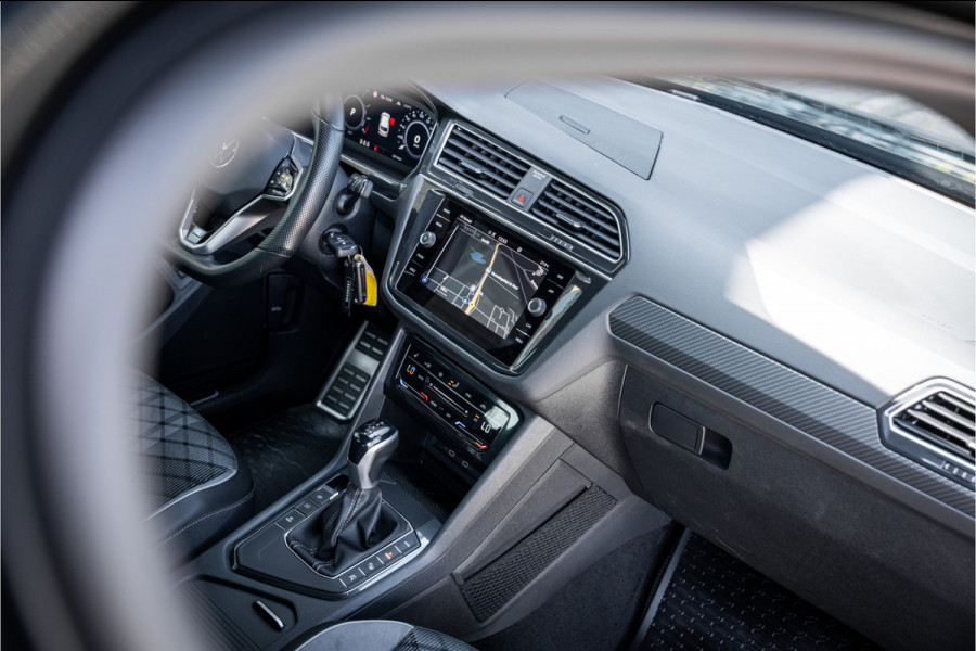 Volkswagen Tiguan 1.4 TSI eHybrid R-Line Business+ - Panodak - Trekhaak - Camera