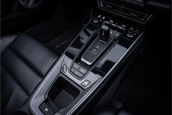Porsche 911 Cabrio Carrera 4S (450pk) - BOSE - Sportuitlaat - Adapt. cruise - Camera PASM - Keyless - Exclusive leder * 992