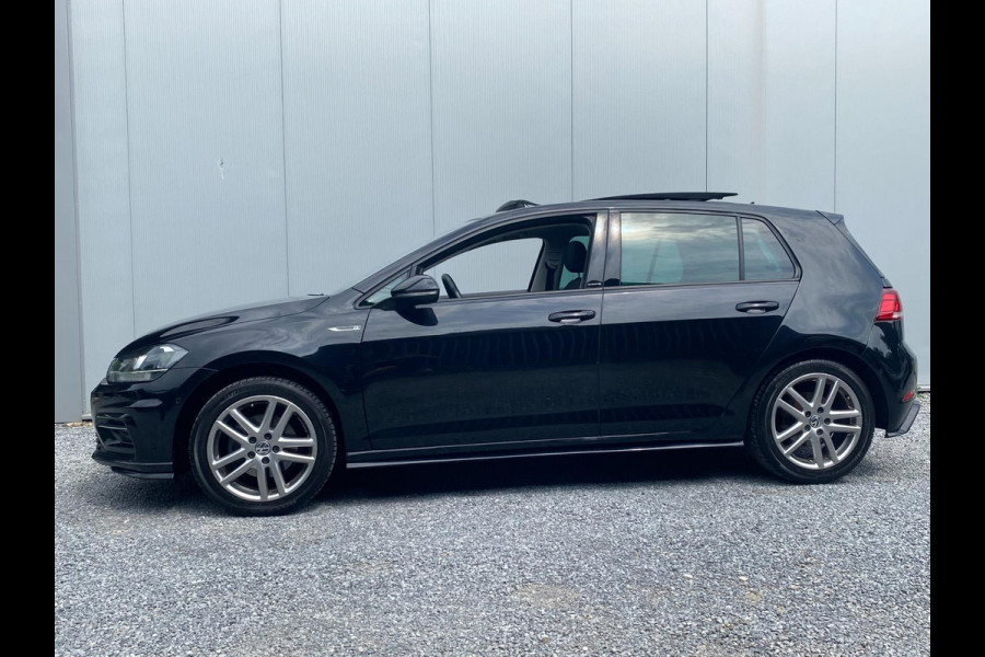 Volkswagen Golf 1.5 TSI Highline Business R Line iq Drive|Pano |DSG-Autom|ACC /Autom Trekhaak|Parkpilot|F! Flippers|Clima|Dealer