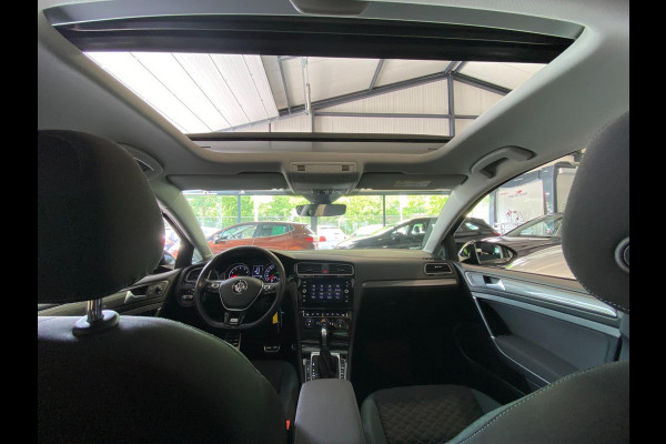 Volkswagen Golf 1.5 TSI Highline Business R Line iq Drive|Pano |DSG-Autom|ACC /Autom Trekhaak|Parkpilot|F! Flippers|Clima|Dealer