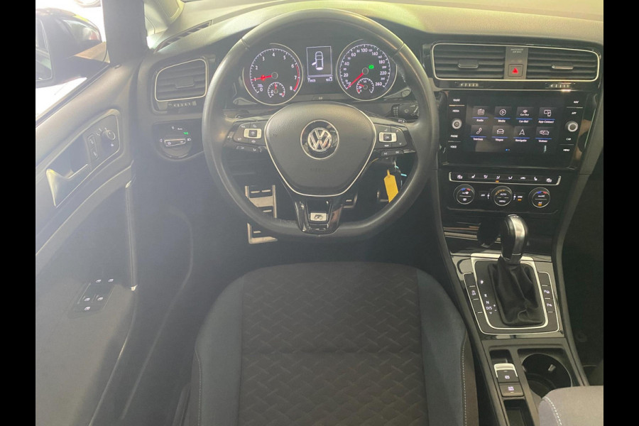 Volkswagen Golf 1.5 TSI Highline Business R Line iq Drive|Pano |DSG-Autom|ACC /Autom Trekhaak|Parkpilot|F! Flippers|Clima|Dealer