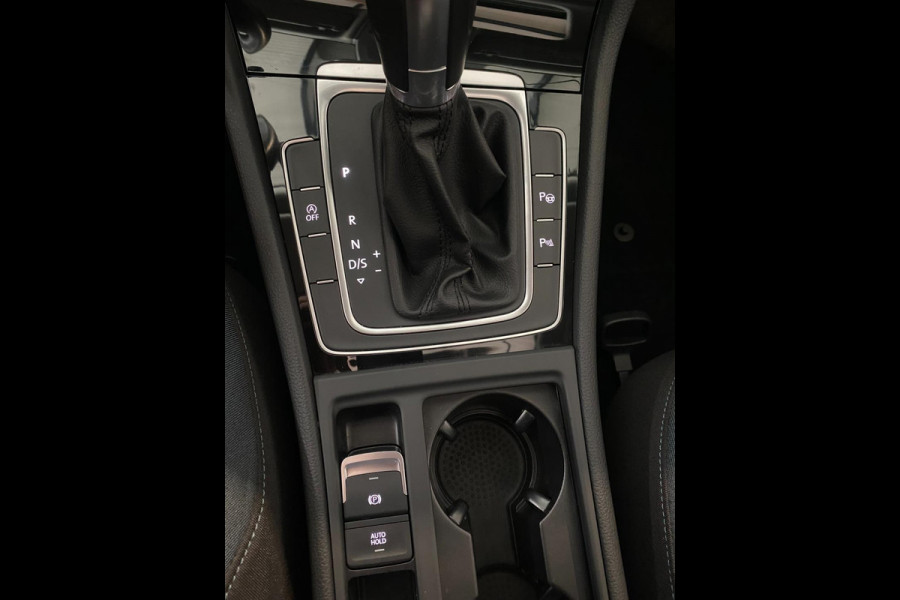 Volkswagen Golf 1.5 TSI Highline Business R Line iq Drive|Pano |DSG-Autom|ACC /Autom Trekhaak|Parkpilot|F! Flippers|Clima|Dealer