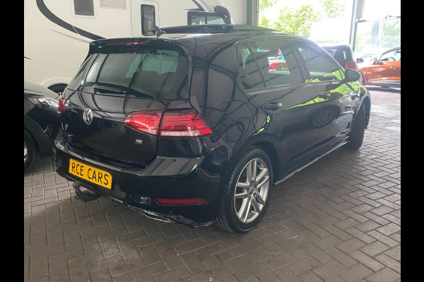 Volkswagen Golf 1.5 TSI Highline Business R Line iq Drive|Pano |DSG-Autom|ACC /Autom Trekhaak|Parkpilot|F! Flippers|Clima|Dealer
