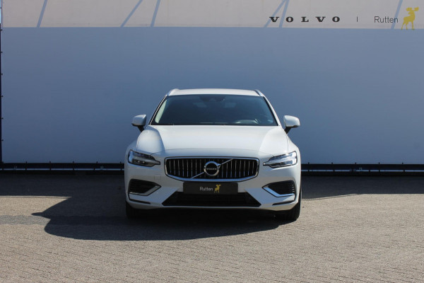 Volvo V60 T6 350PK Automaat Recharge AWD Inscription Long Range / Adaptieve Cruise Control / Verwarmbare voorruit / Harman Kardon Audio / Parkeersensoren met parkeercamera achter