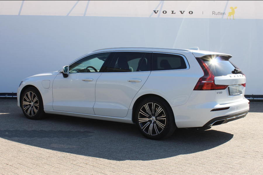 Volvo V60 T6 350PK Automaat Recharge AWD Inscription Long Range / Adaptieve Cruise Control / Verwarmbare voorruit / Harman Kardon Audio / Parkeersensoren met parkeercamera achter