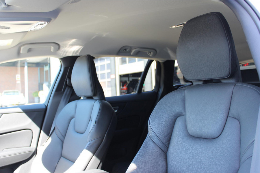 Volvo V60 T6 350PK Automaat Recharge AWD Inscription Long Range / Adaptieve Cruise Control / Verwarmbare voorruit / Harman Kardon Audio / Parkeersensoren met parkeercamera achter