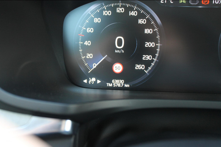 Volvo V60 T6 350PK Automaat Recharge AWD Inscription Long Range / Adaptieve Cruise Control / Verwarmbare voorruit / Harman Kardon Audio / Parkeersensoren met parkeercamera achter