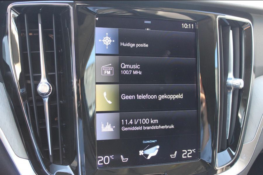 Volvo V60 T6 350PK Automaat Recharge AWD Inscription Long Range / Adaptieve Cruise Control / Verwarmbare voorruit / Harman Kardon Audio / Parkeersensoren met parkeercamera achter