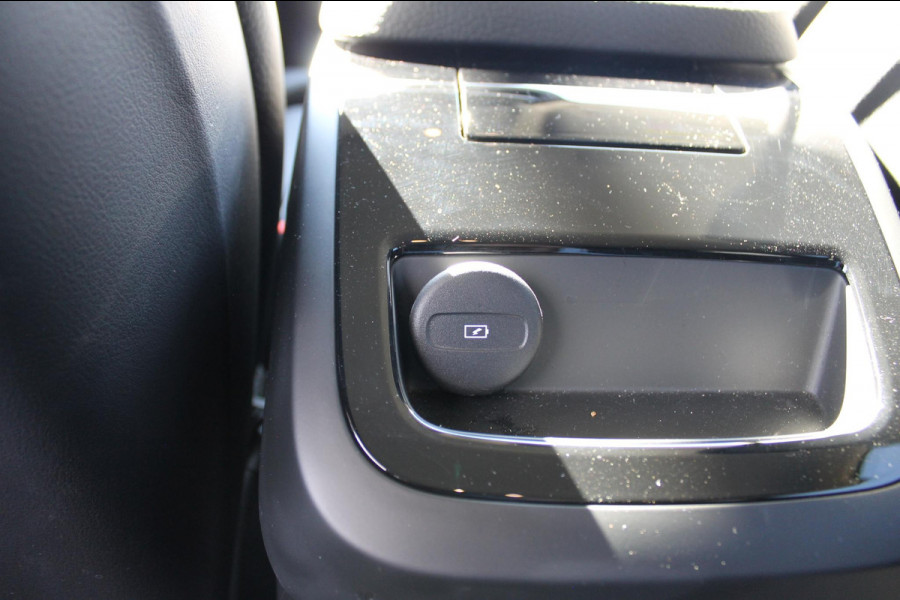 Volvo V60 T6 350PK Automaat Recharge AWD Inscription Long Range / Adaptieve Cruise Control / Verwarmbare voorruit / Harman Kardon Audio / Parkeersensoren met parkeercamera achter