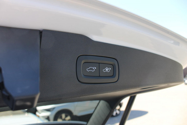 Volvo V60 T6 350PK Automaat Recharge AWD Inscription Long Range / Adaptieve Cruise Control / Verwarmbare voorruit / Harman Kardon Audio / Parkeersensoren met parkeercamera achter