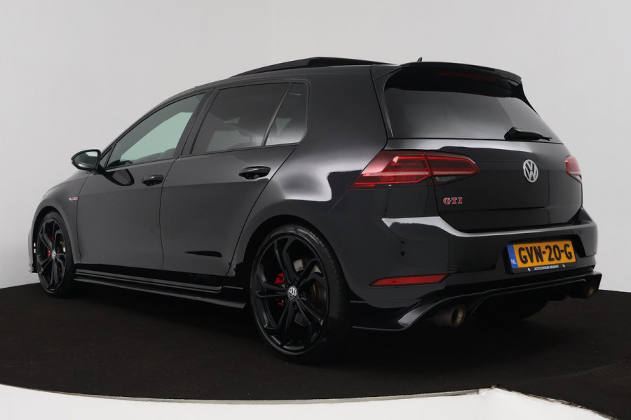 Volkswagen Golf 2.0 TSI GTI TCR (AKRAPOVIC, PANORAMADAK, CAMERA, STOELVERWARMING, CRUISE CONTROL, DEALER ONDERHOUDEN)