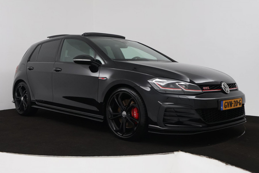 Volkswagen Golf 2.0 TSI GTI TCR (AKRAPOVIC, PANORAMADAK, CAMERA, STOELVERWARMING, CRUISE CONTROL, DEALER ONDERHOUDEN)