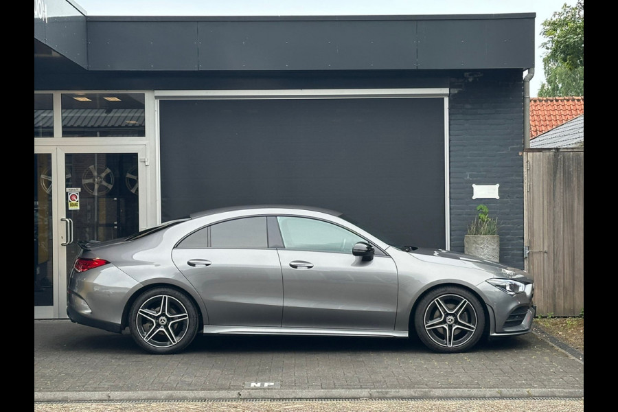 Mercedes-Benz CLA-Klasse 180 Business Solution AMG SFEER / BURMESTER / STOELVERWARMING / DEALER ONDERHOUDEN / CAMERA