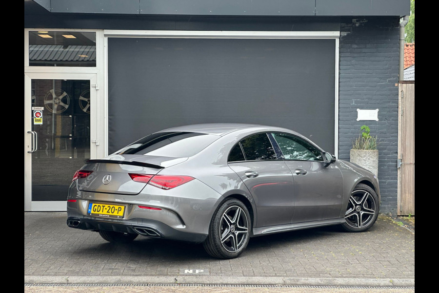 Mercedes-Benz CLA-Klasse 180 Business Solution AMG SFEER / BURMESTER / STOELVERWARMING / DEALER ONDERHOUDEN / CAMERA