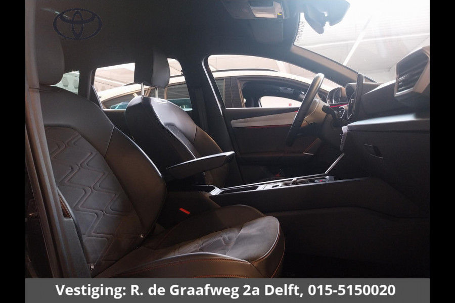 Seat Leon Sportstourer 1.5 eTSI FR Automaat | 1e eigenaar | Navigatie | Lichtmetalen velgen |