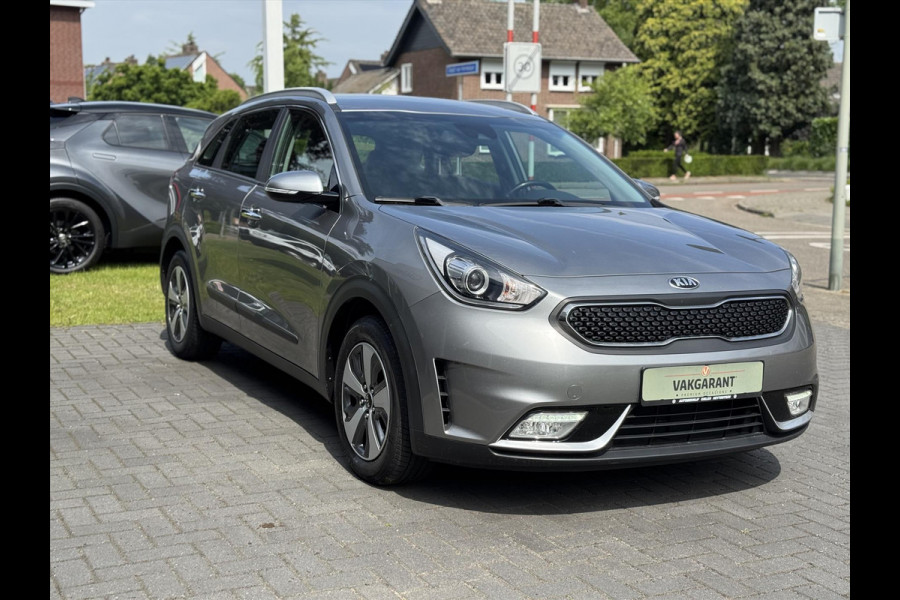 Kia Niro 1.6 GDi Hybrid DynamicLine | Parkeersensoren, Navigatie, Parkeercamera, Apple CarPlay/Android auto