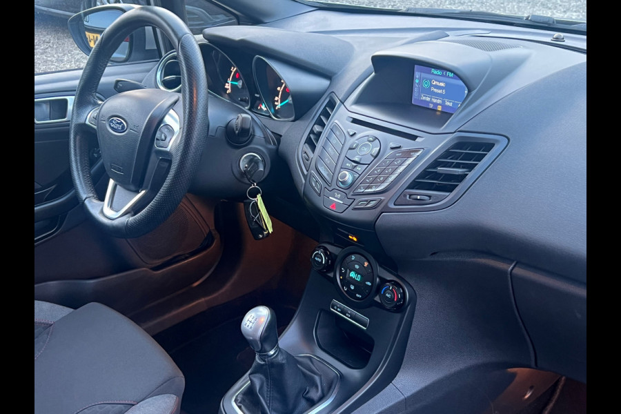 Ford Fiesta 1.0 EcoBoost ST Line 125 PK - NL-AUTO-NAP.