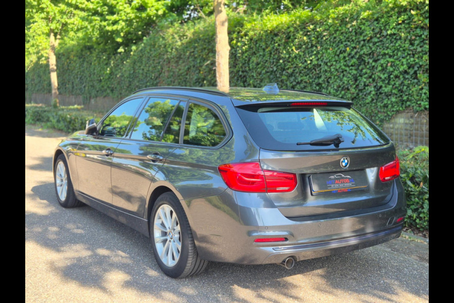 BMW 3 Serie Touring F31 High Executive Sport Elk. Trekhaak Navi RIJKLAAR NEW APK Grijs Garantie MOG.