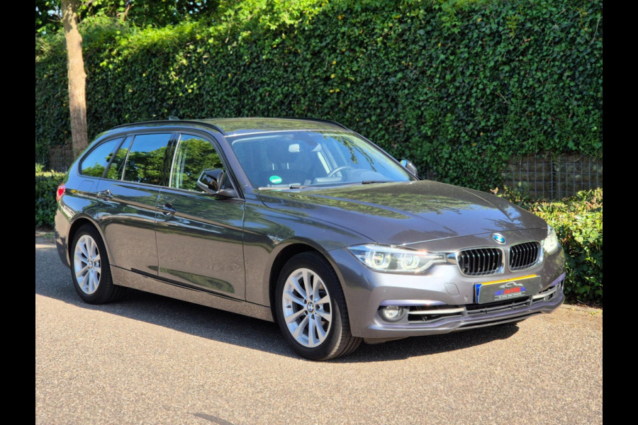 BMW 3 Serie Touring F31 High Executive Sport Elk. Trekhaak Navi RIJKLAAR NEW APK Grijs Garantie MOG.