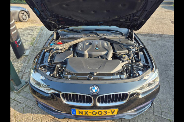 BMW 3-serie 320i Apple CarPlay NBT EVO NAVI Trekhaak Elekt. 2e eigenaar High Executive Sport Stoelen