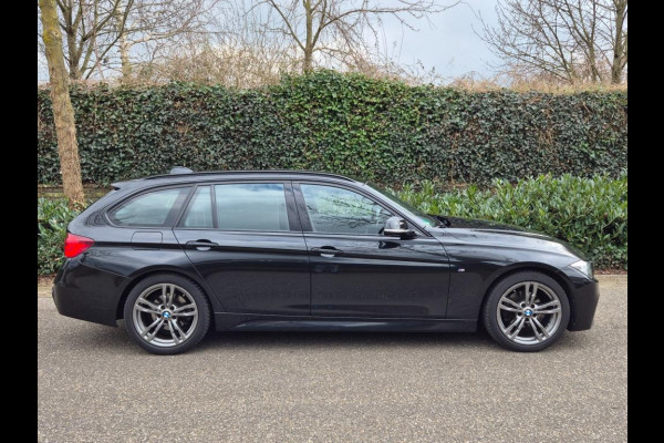 BMW 3 Serie Touring F31 M Sport 2e-EIG Apple CarPlay Navi Camera LED DAB+ PDC NAP NL GARANTIE