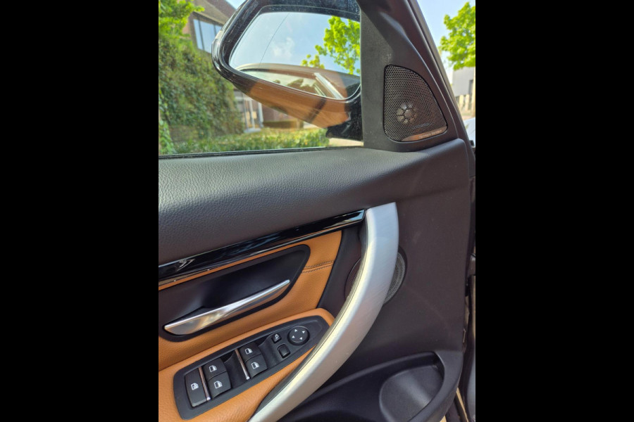 BMW 3-serie F31 M Sport Pano CarPlay H&Kardon NAP 12mnd GARANTIE GARANTIE M Sport Ed. Pano Harman K CarPlay NAP Pre LCI Leder